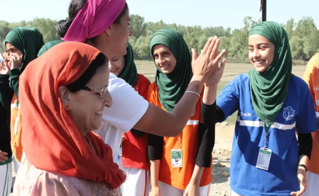 Kashmiri women