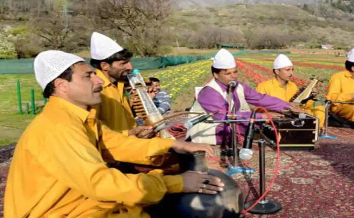 Kashmiri Cultural