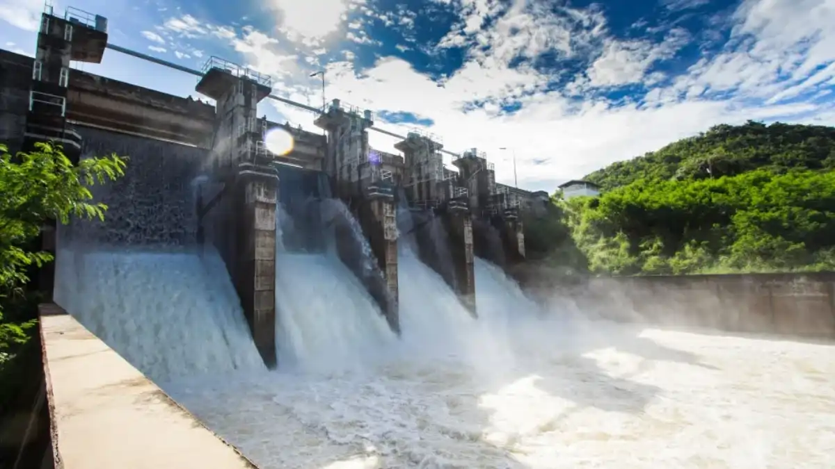 Mangla Dam: Using Nature’s Power to Fuel Pakistan’s Energy Future
